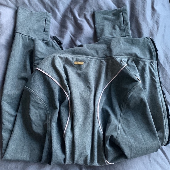 Alala zip up jacket - Picture 7 of 10